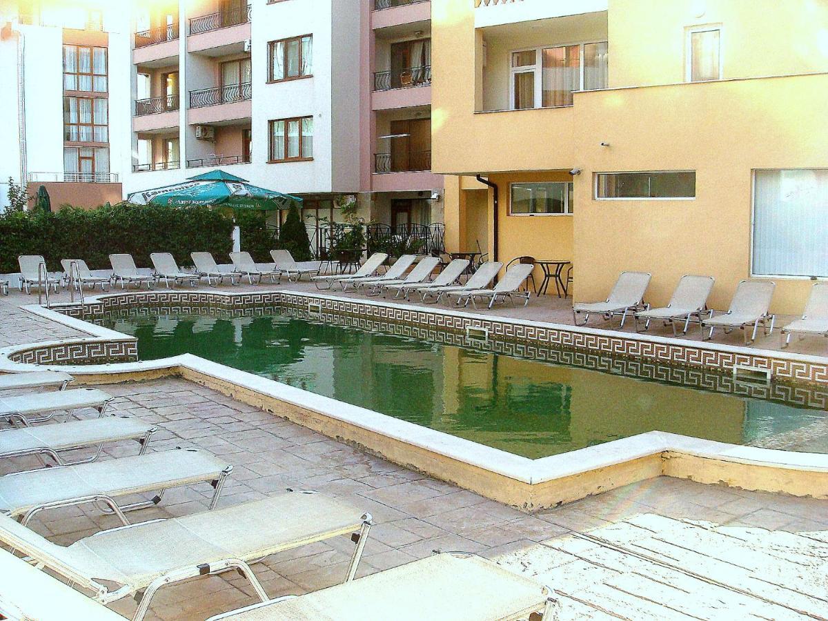 Hotel Тропикана Primorsko Esterno foto