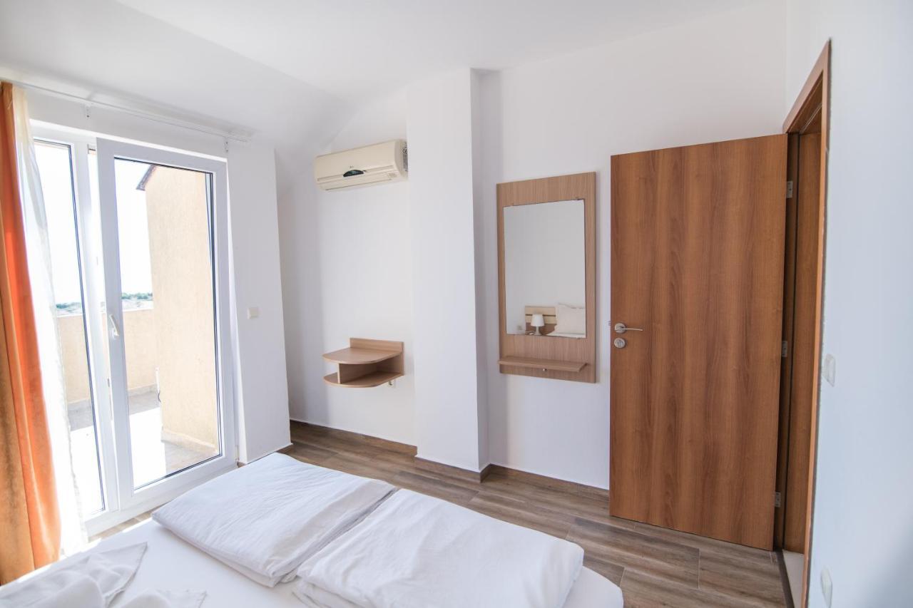 Hotel Тропикана Primorsko Esterno foto