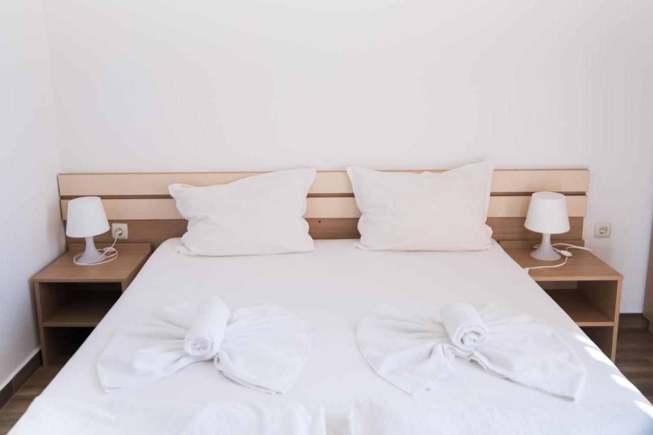 Hotel Тропикана Primorsko Esterno foto