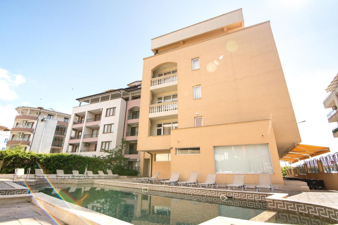 Hotel Тропикана Primorsko Esterno foto